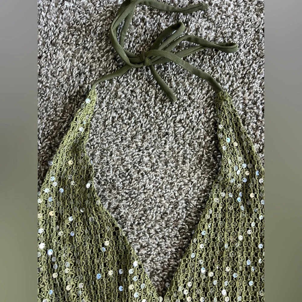 White Fox Boutique Green Halter Neck Sequin Dress - Picture 2 of 3